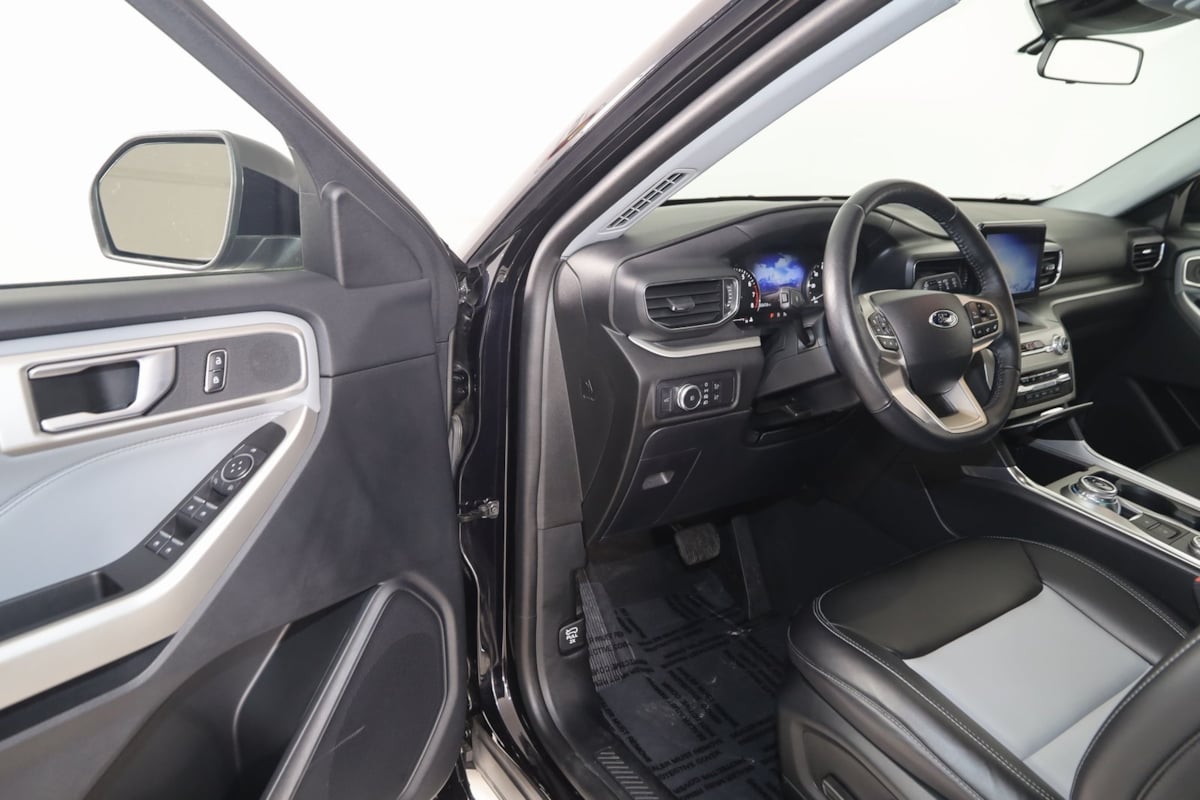 2022 Ford Explorer XLT photo 44