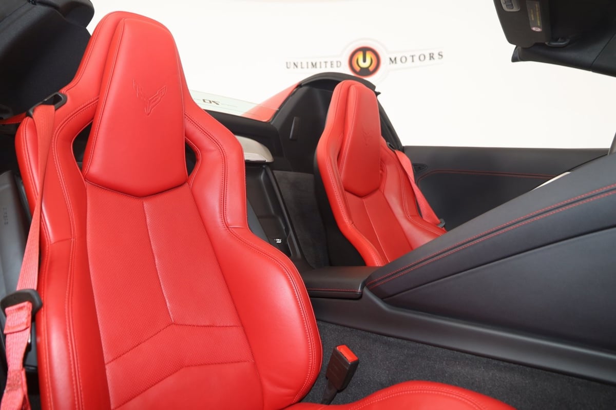 2023 Chevrolet Corvette 2LT photo 12