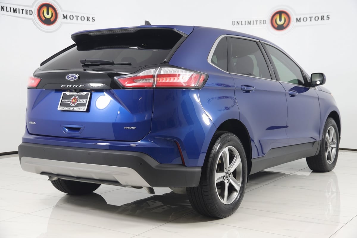 2024 Ford Edge SEL photo 3