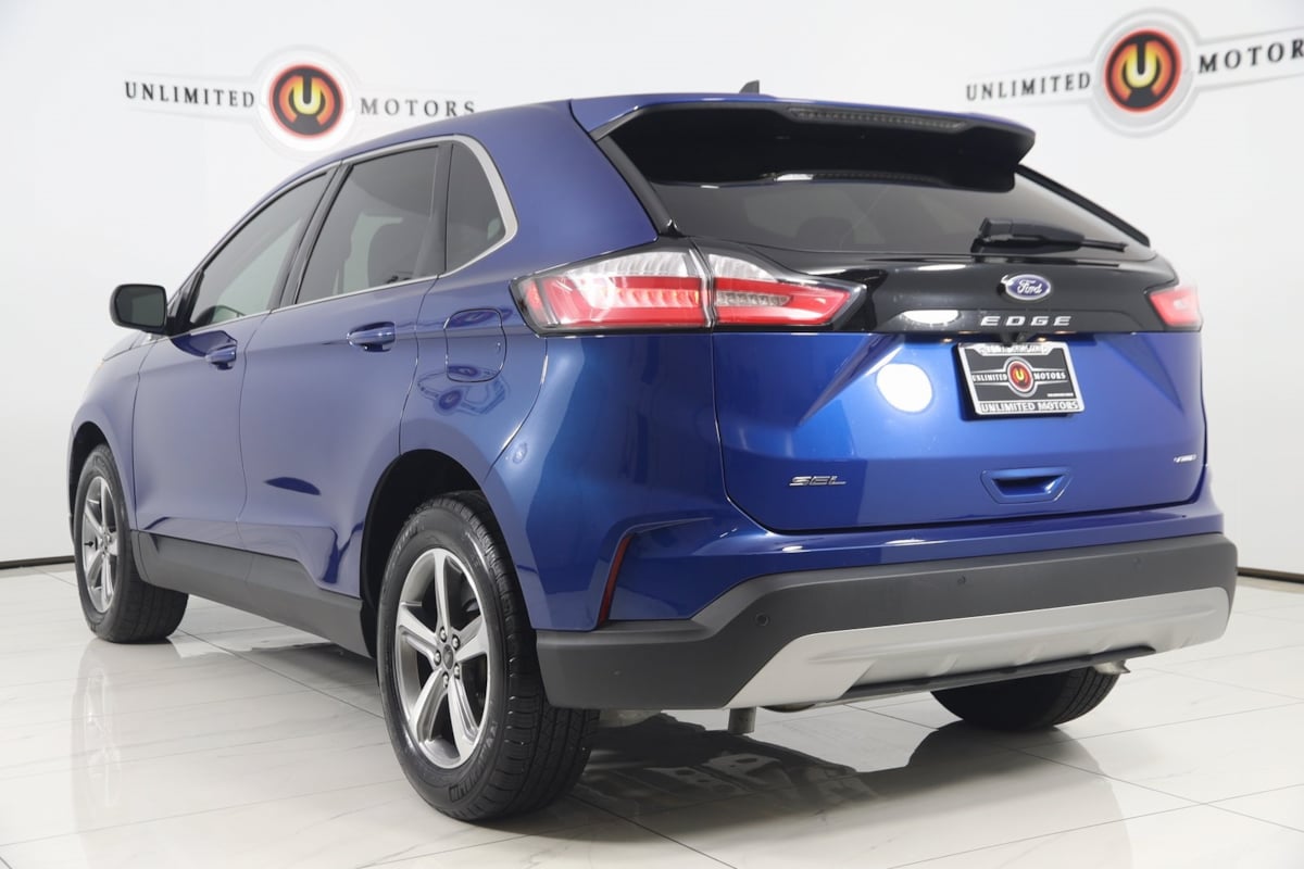 2024 Ford Edge SEL photo 4