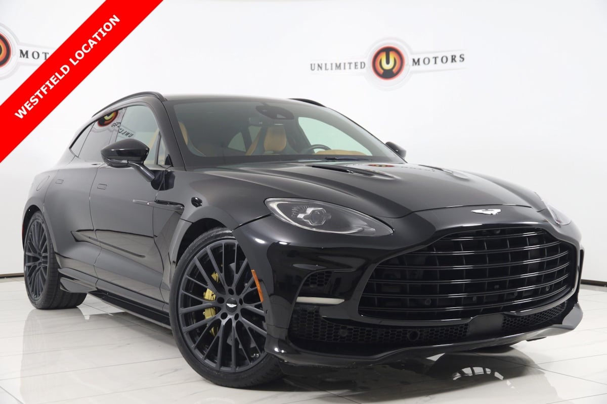 2023 Aston Martin DBX 4.0 V8 707 AWD's photo