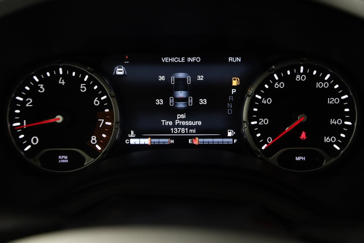 2023 Jeep Renegade Trailhawk photo 12