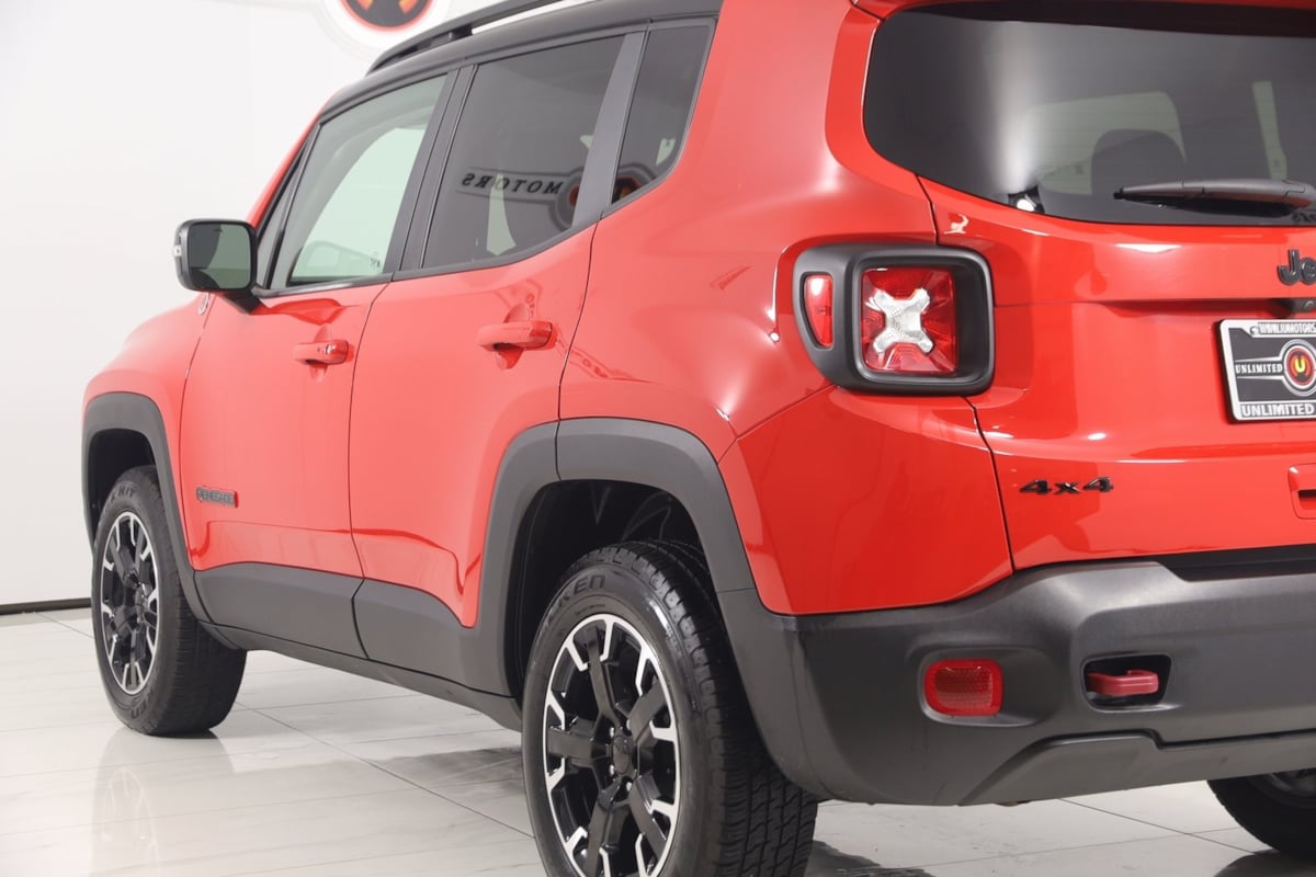 2023 Jeep Renegade Trailhawk photo 15