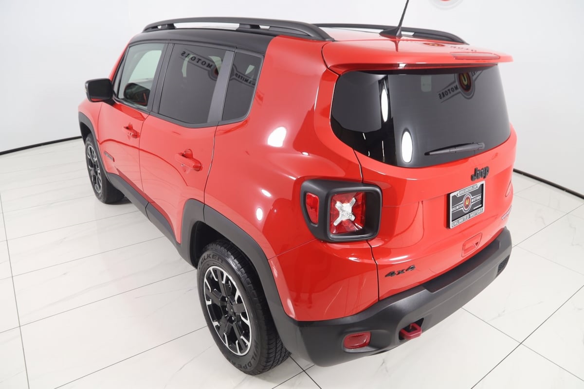 2023 Jeep Renegade Trailhawk photo 16