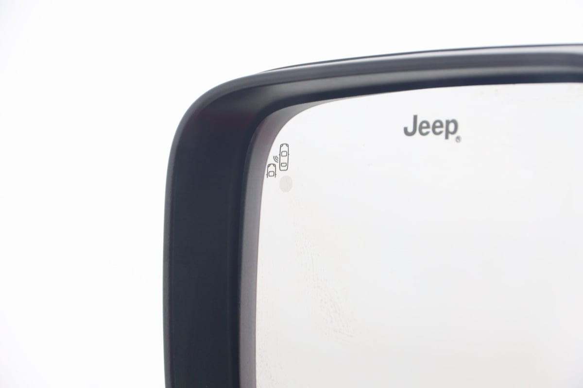 2023 Jeep Renegade Trailhawk photo 18