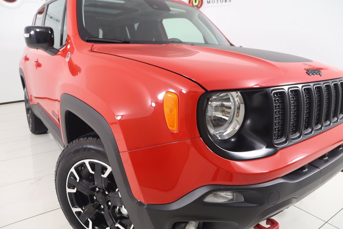 2023 Jeep Renegade Trailhawk photo 31