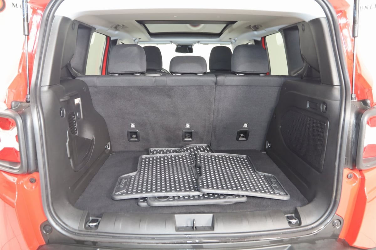 2023 Jeep Renegade Trailhawk photo 43