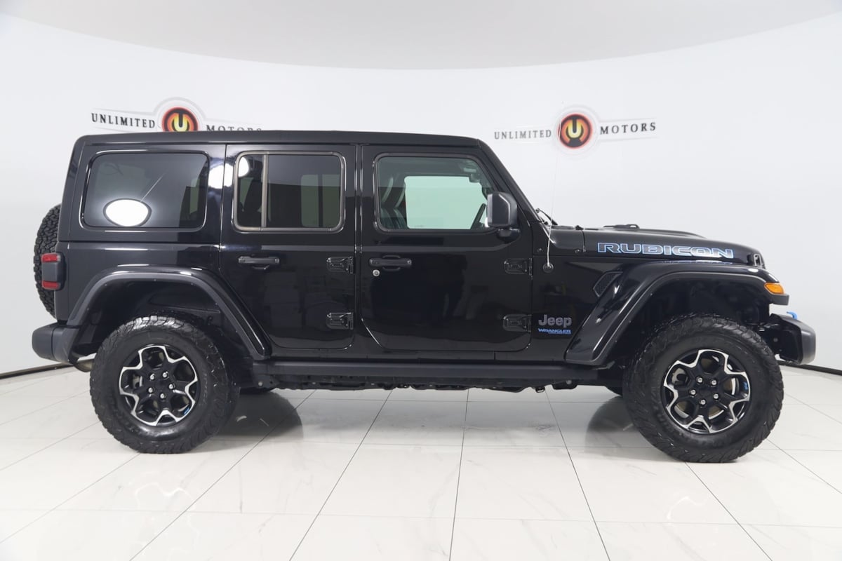 2022 Jeep Wrangler 4xe Unlimited Rubicon photo 2
