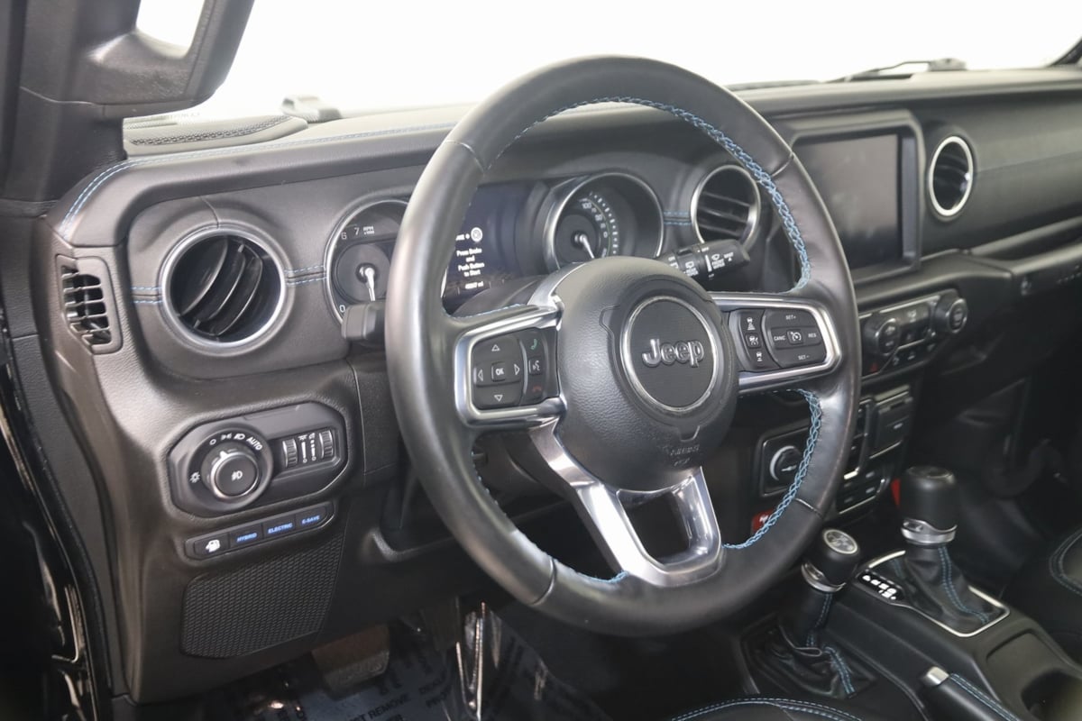 2022 Jeep Wrangler 4xe Unlimited Rubicon photo 6