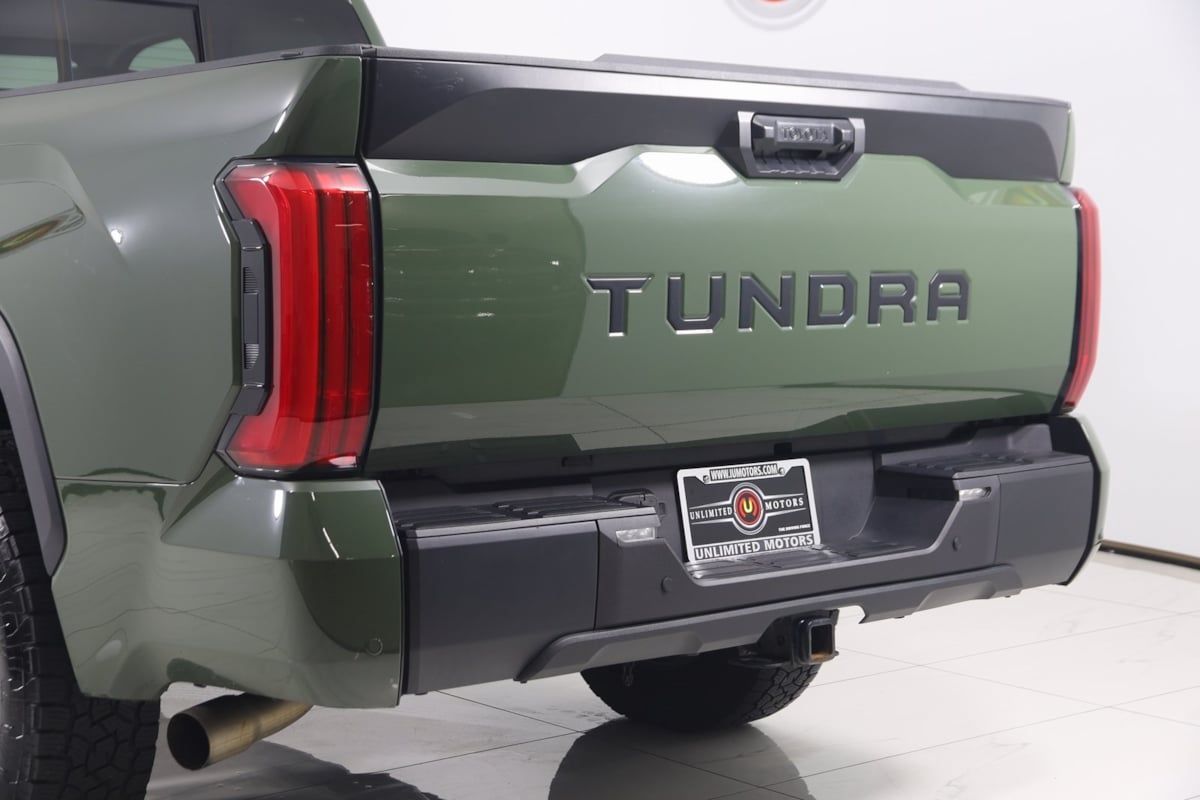 2022 Toyota Tundra SR5 photo 17