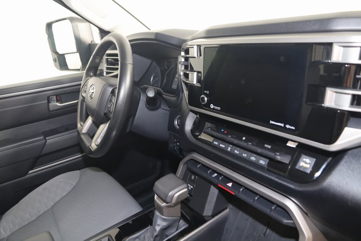 2022 Toyota Tundra SR5 photo 36