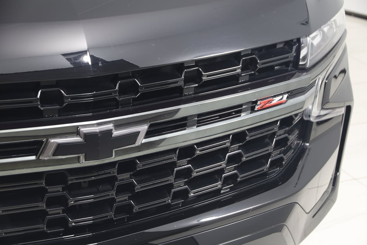 2021 Chevrolet Suburban Z71 photo 17