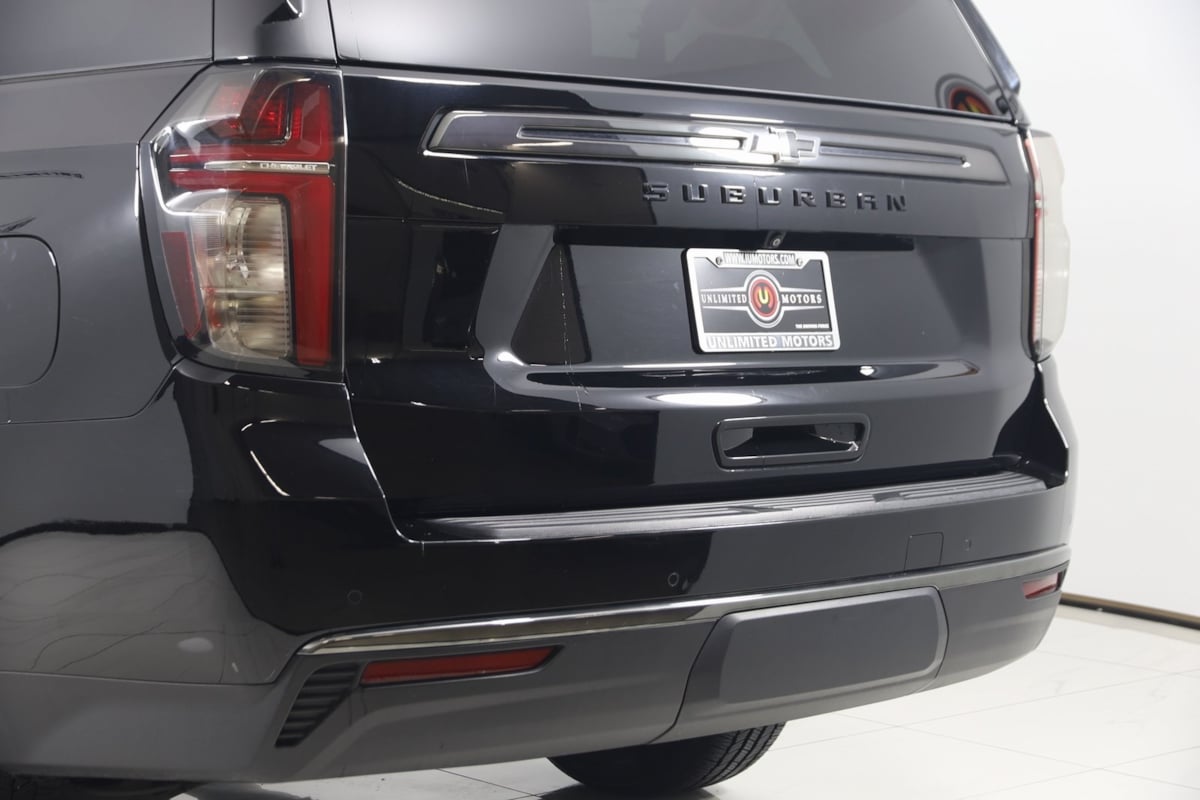 2021 Chevrolet Suburban Z71 photo 21