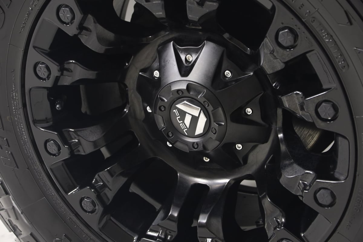 2021 Toyota Tacoma TRD Sport photo 2
