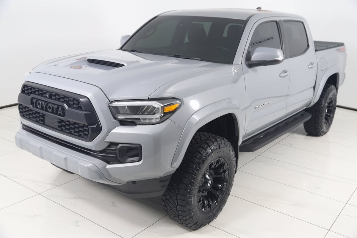 2021 Toyota Tacoma TRD Sport photo 8