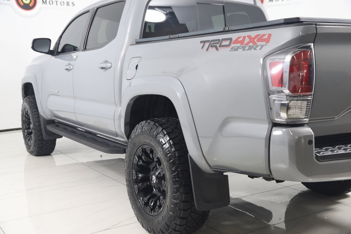 2021 Toyota Tacoma TRD Sport photo 10