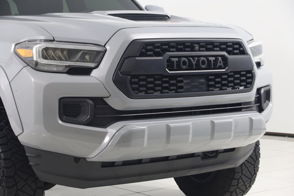 2021 Toyota Tacoma TRD Sport photo 25
