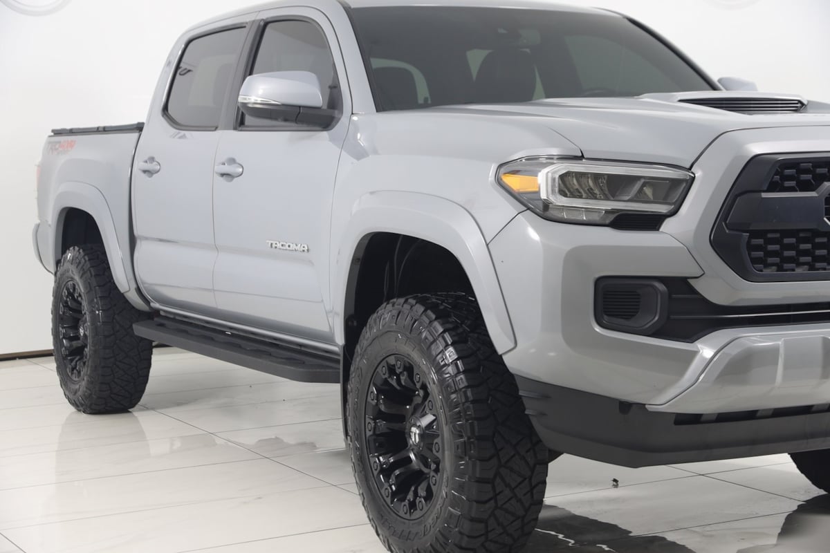 2021 Toyota Tacoma TRD Sport photo 26