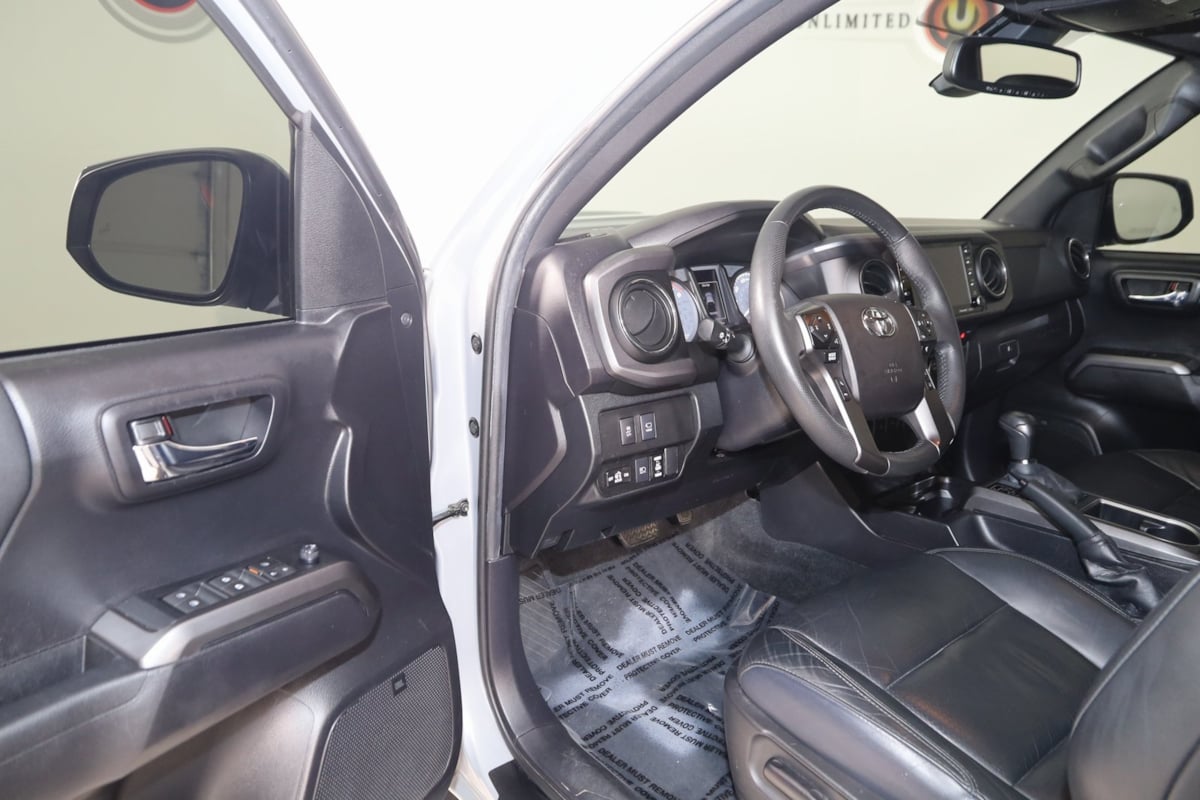 2021 Toyota Tacoma TRD Sport photo 35
