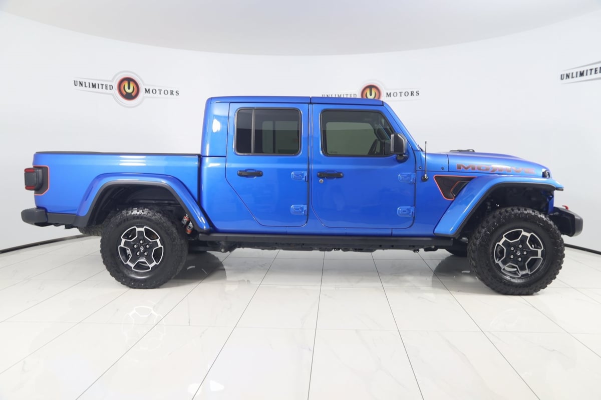 2021 Jeep Gladiator Mojave photo 2