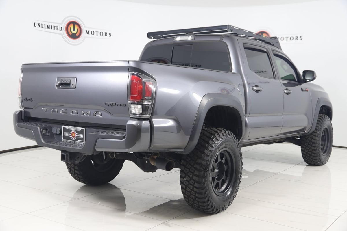 2021 Toyota Tacoma TRD Pro photo 3