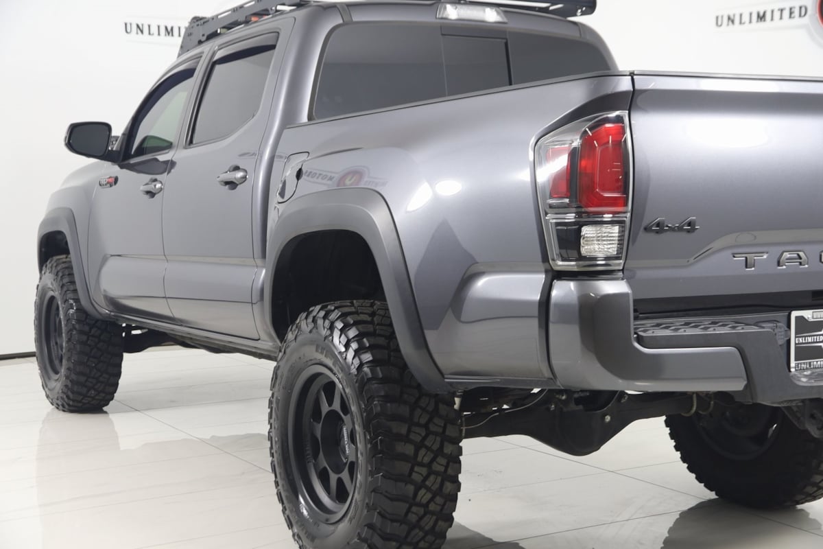 2021 Toyota Tacoma TRD Pro photo 23
