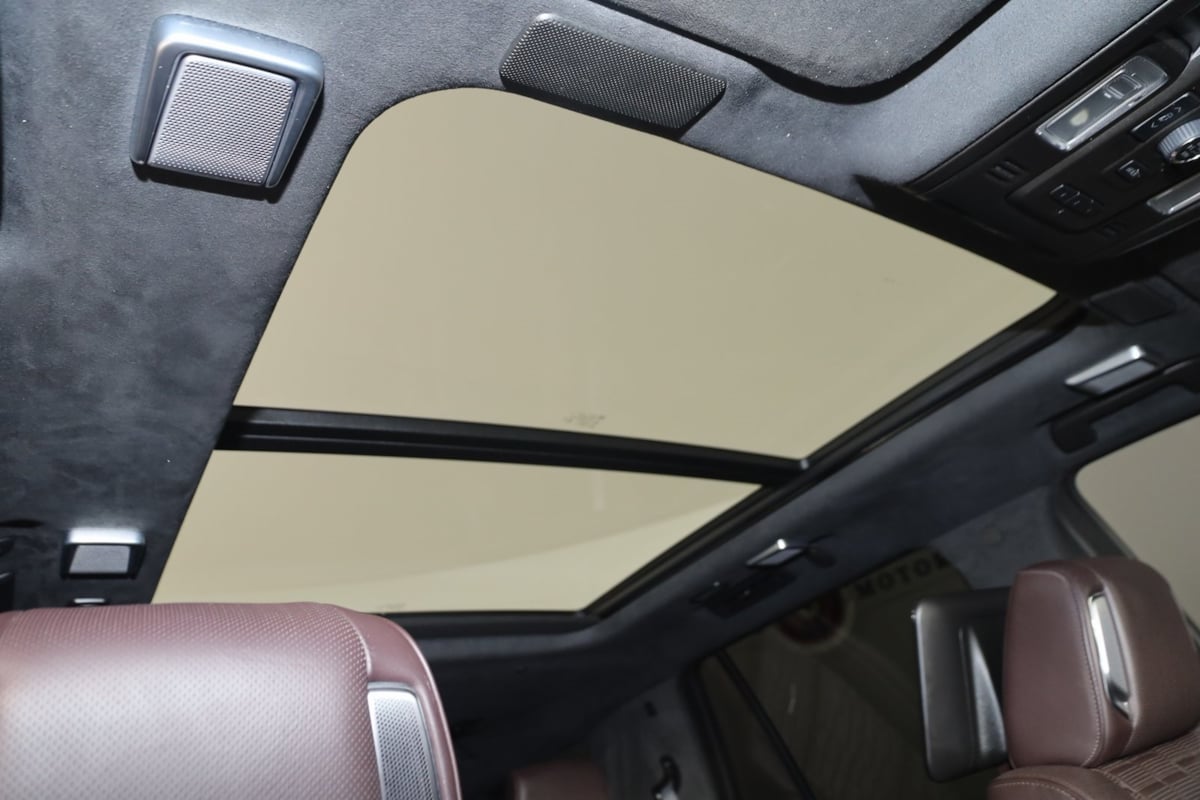 2024 Cadillac Escalade V-Series photo 6