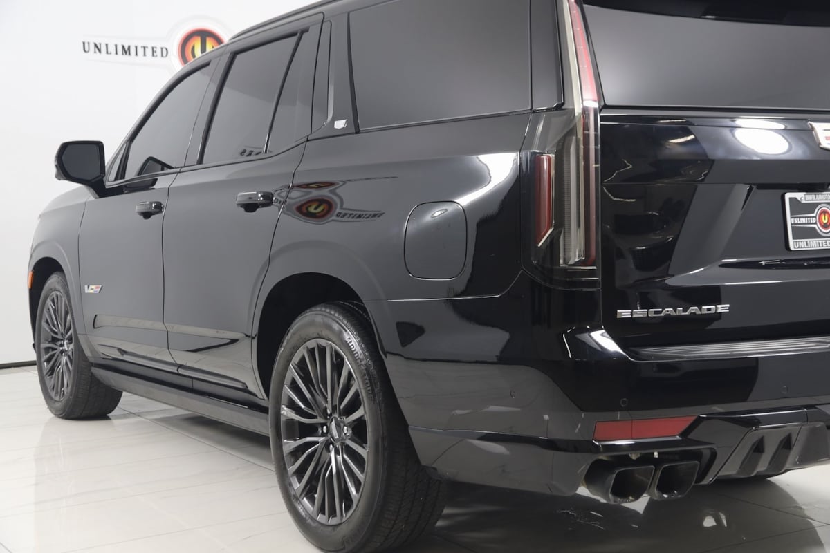 2024 Cadillac Escalade V-Series photo 26