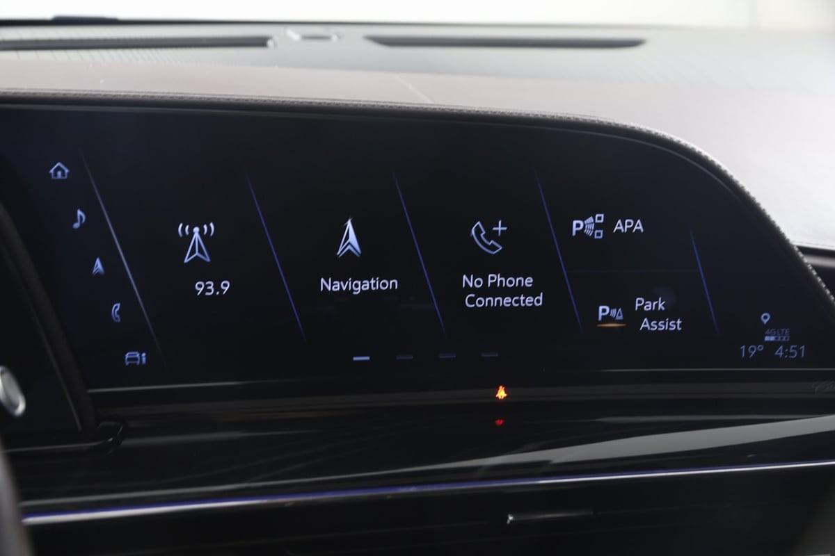 2024 Cadillac Escalade V-Series photo 37