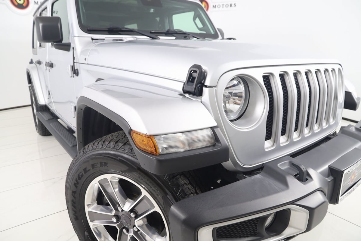 2022 Jeep Wrangler Unlimited Sahara photo 15