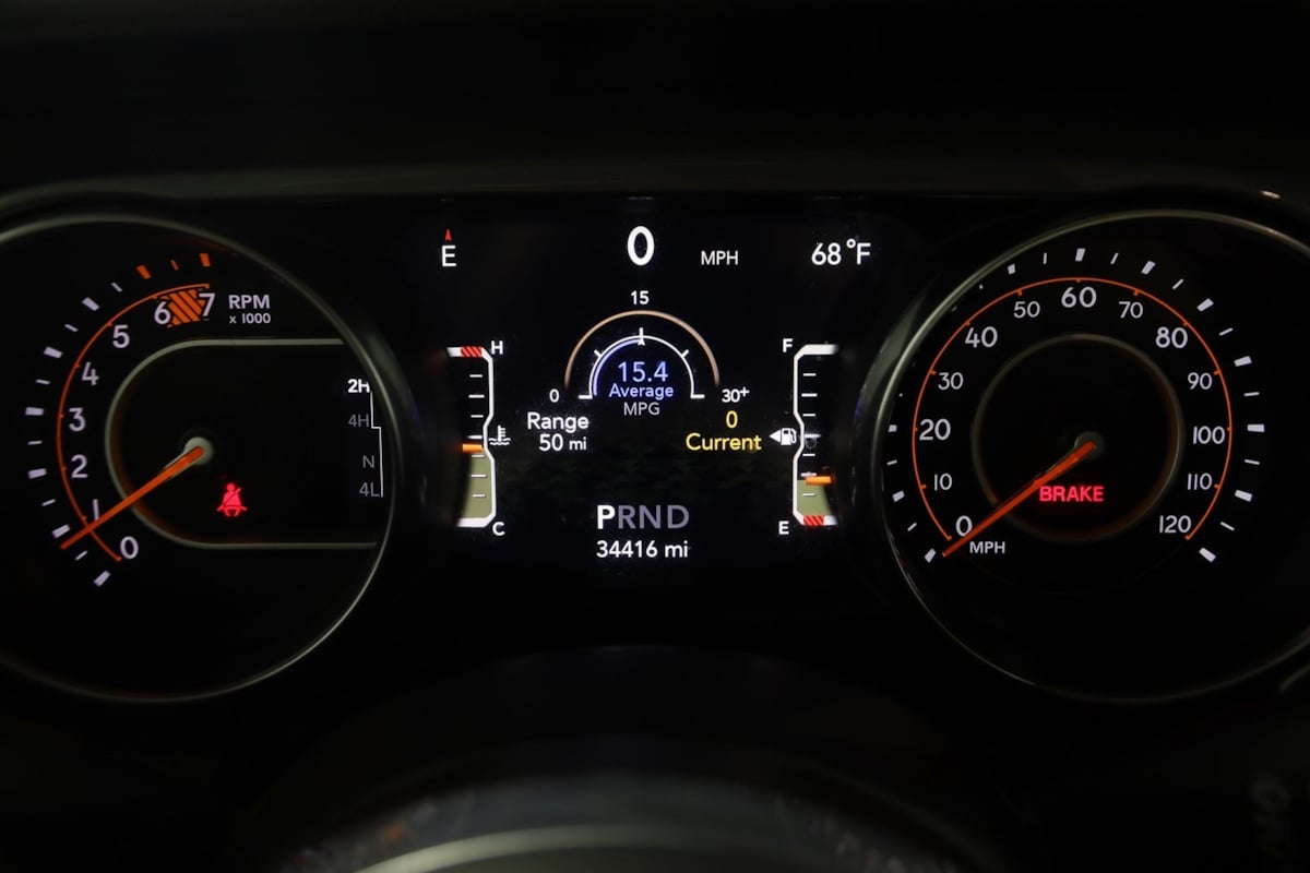 2022 Jeep Wrangler Unlimited Sahara photo 16