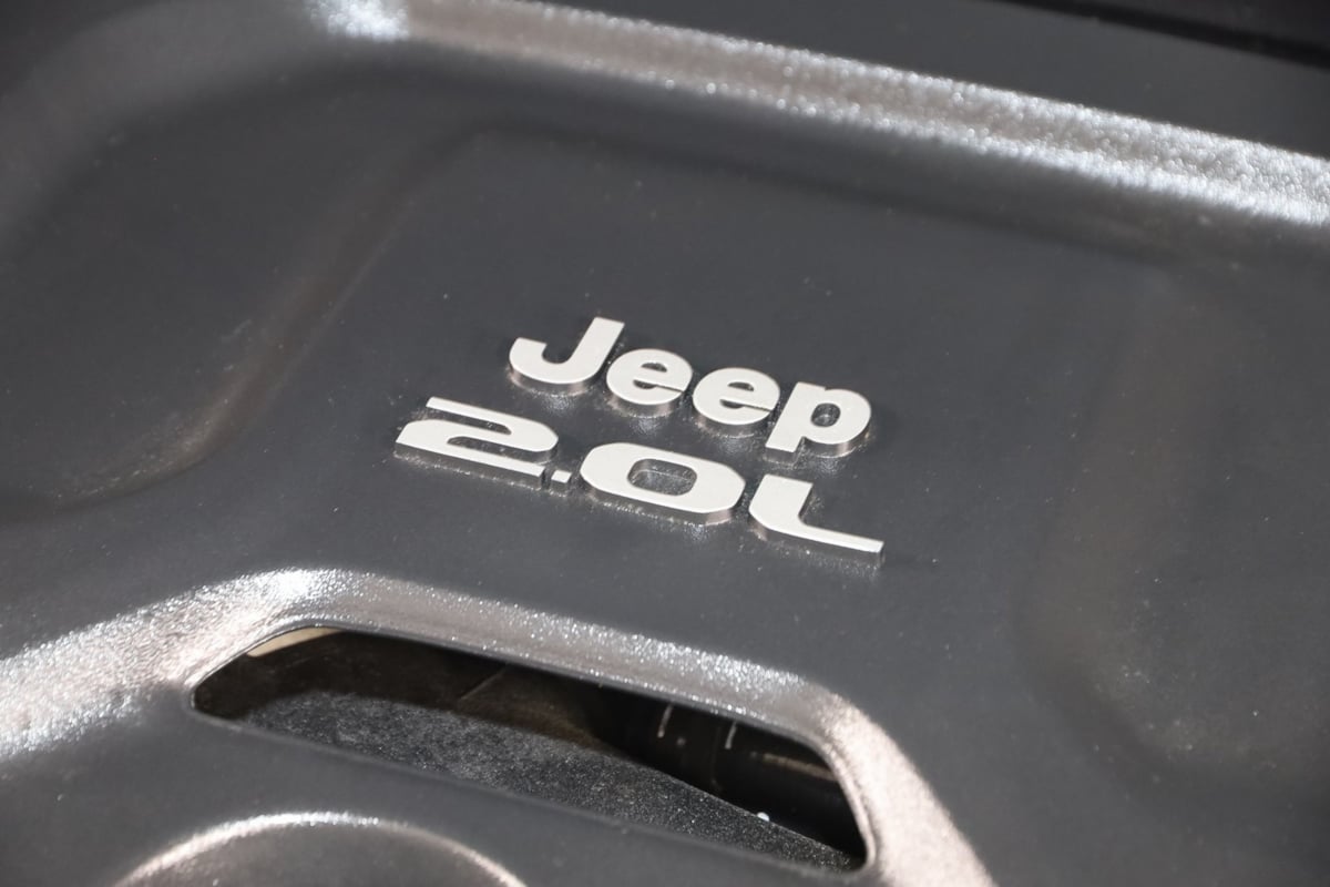 2022 Jeep Wrangler Unlimited Sahara photo 18
