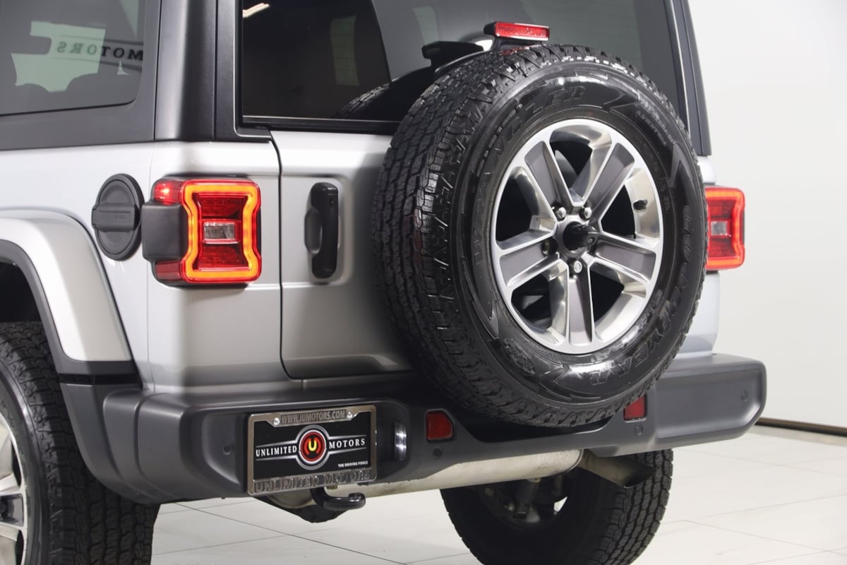 2022 Jeep Wrangler Unlimited Sahara photo 21