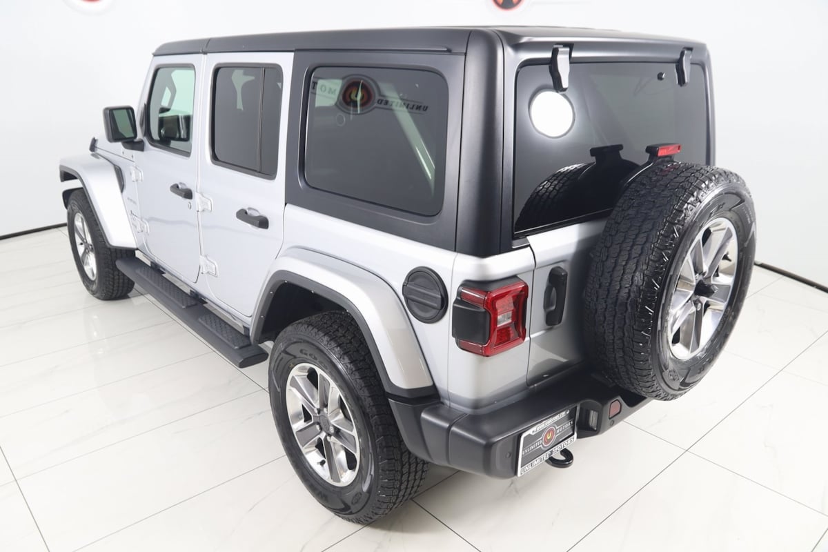 2022 Jeep Wrangler Unlimited Sahara photo 23