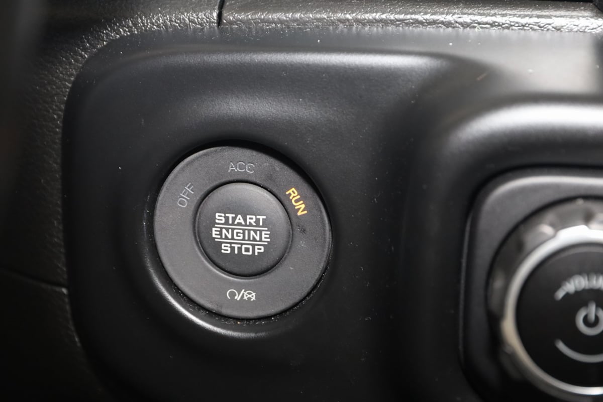 2022 Jeep Wrangler Unlimited Sahara photo 26