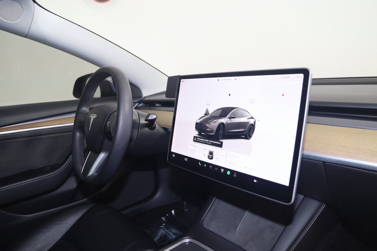 2022 Tesla Model 3 Performance photo 37