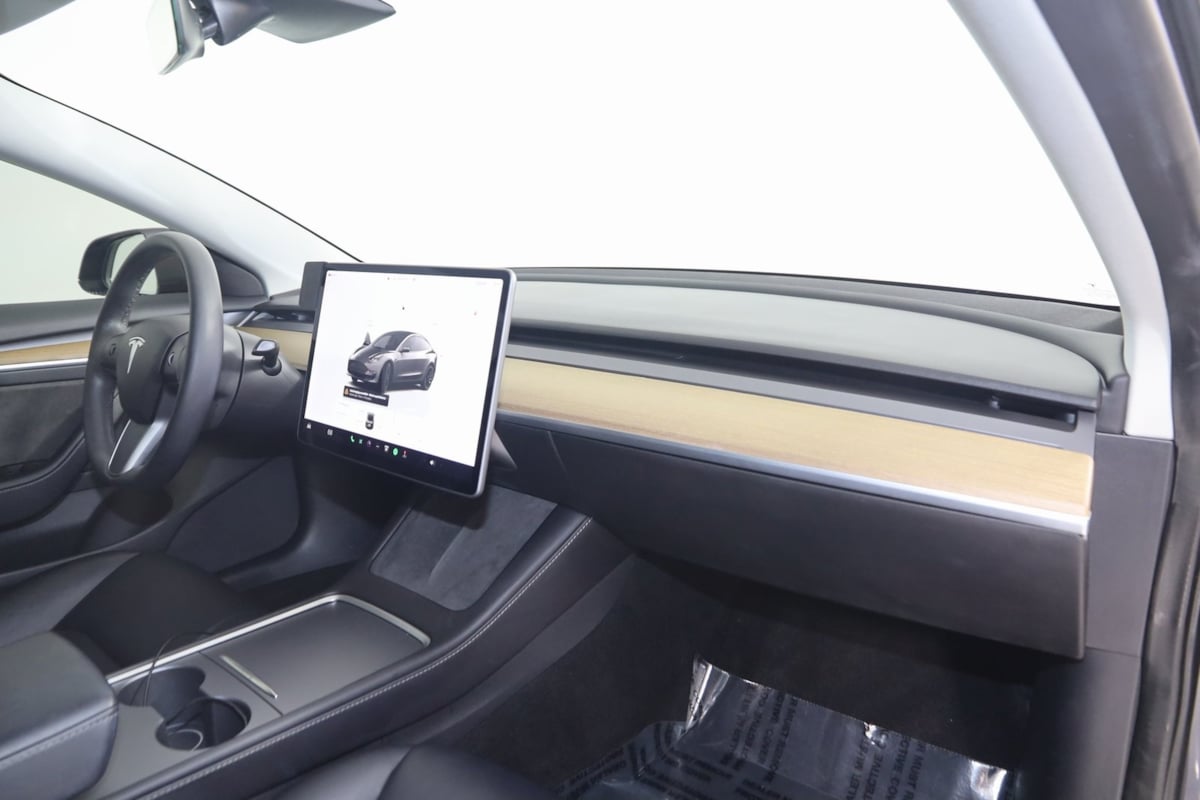 2022 Tesla Model 3 Performance photo 38