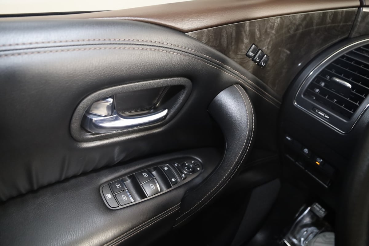 2023 Nissan Armada Platinum photo 36