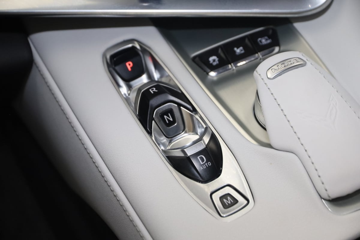2024 Chevrolet Corvette 2LT photo 4