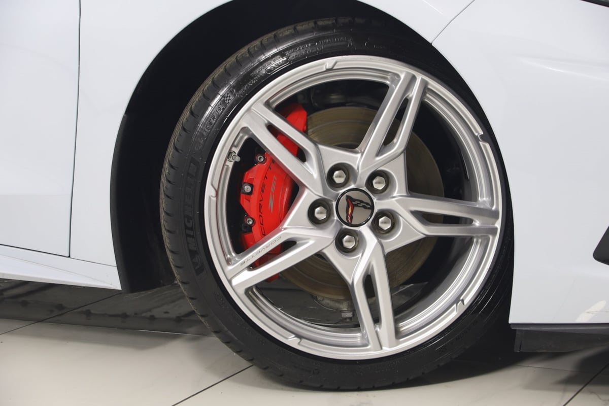 2024 Chevrolet Corvette 2LT photo 12