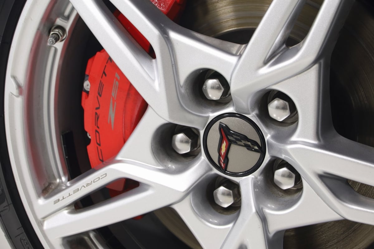 2024 Chevrolet Corvette 2LT photo 13