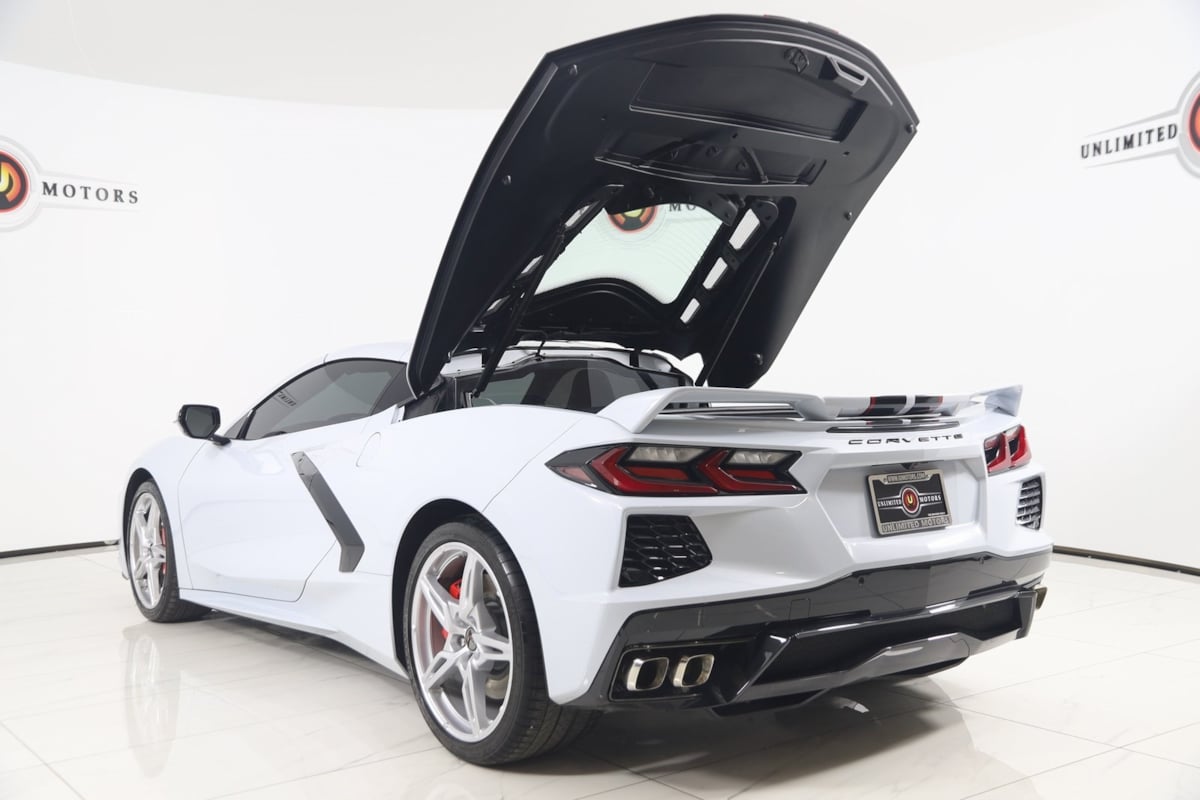 2024 Chevrolet Corvette 2LT photo 19