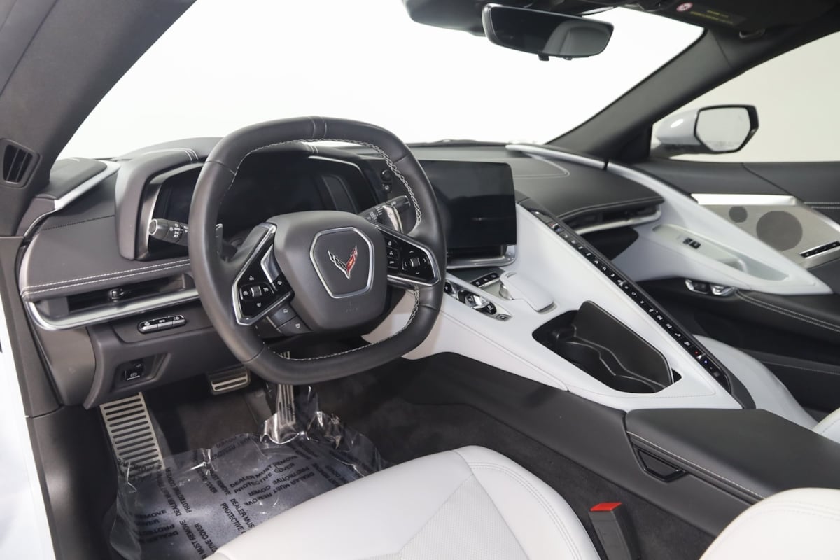 2024 Chevrolet Corvette 2LT photo 28