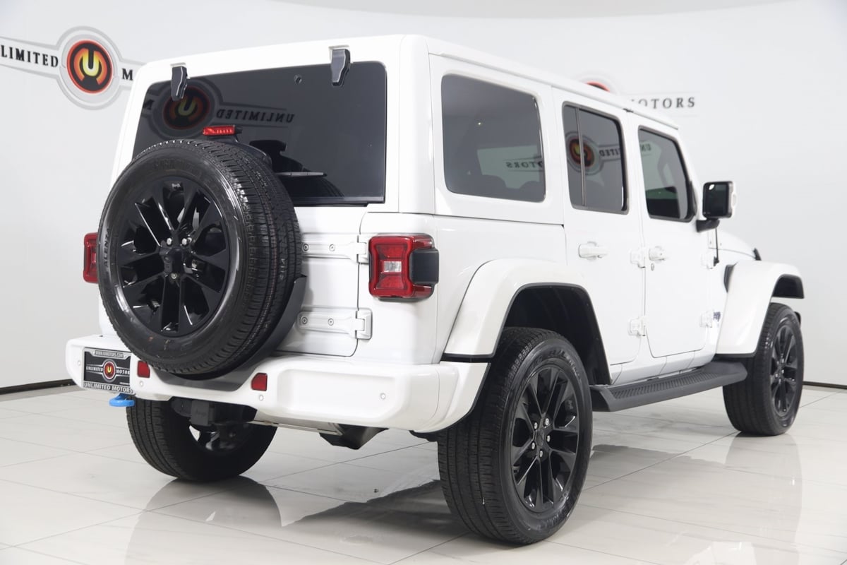 2022 Jeep Wrangler 4xe Unlimited Sahara High Altitude photo 3