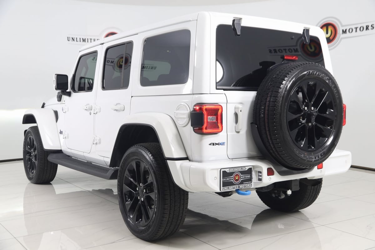2022 Jeep Wrangler 4xe Unlimited Sahara High Altitude photo 4
