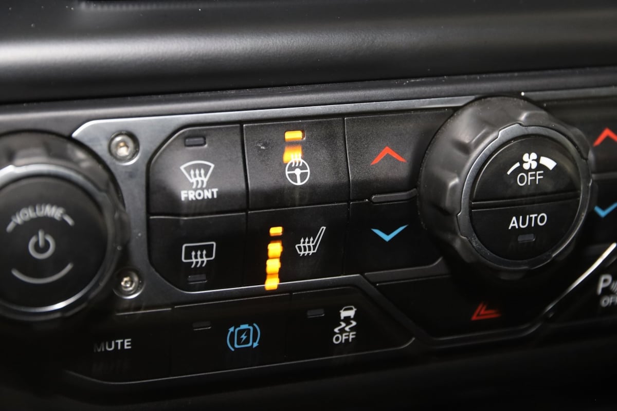 2022 Jeep Wrangler 4xe Unlimited Sahara High Altitude photo 8