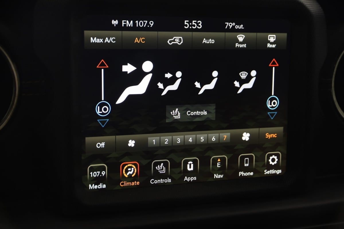 2022 Jeep Wrangler 4xe Unlimited Sahara High Altitude photo 28