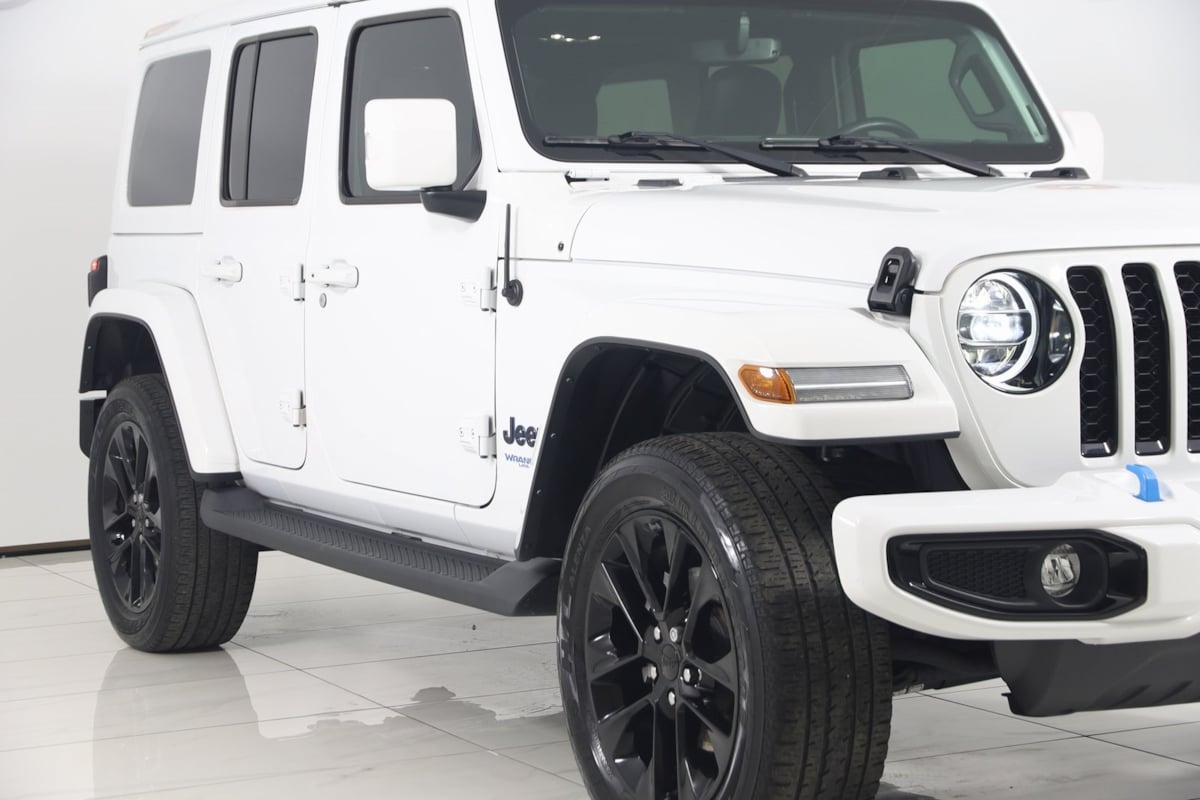 2022 Jeep Wrangler 4xe Unlimited Sahara High Altitude photo 35