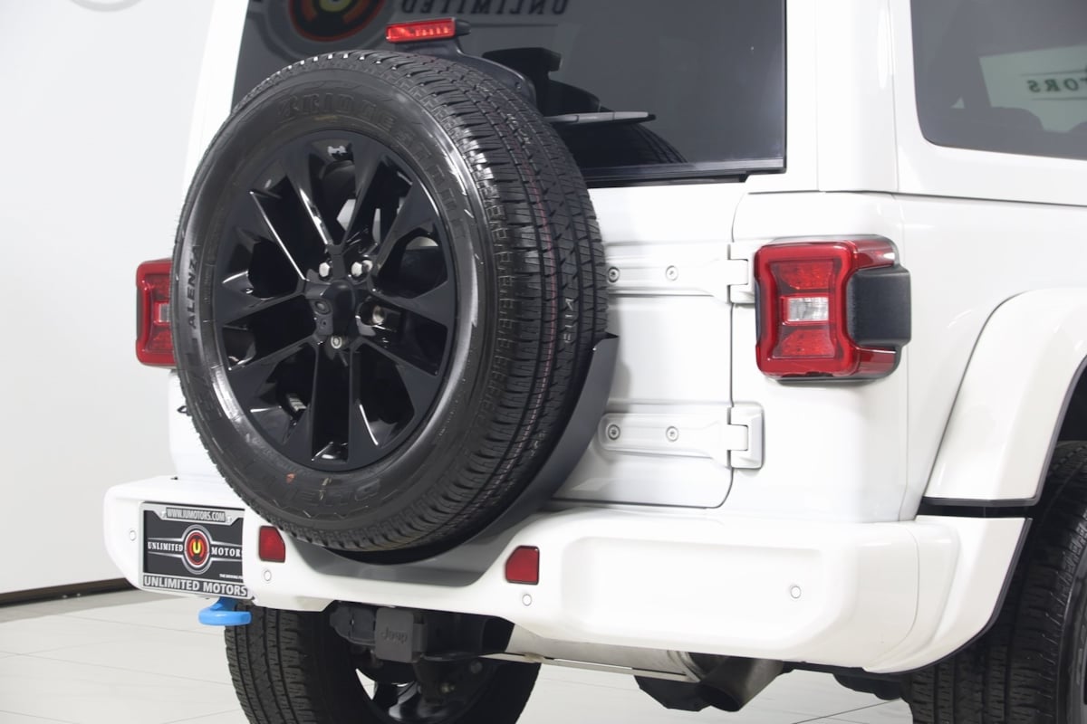 2022 Jeep Wrangler 4xe Unlimited Sahara High Altitude photo 39