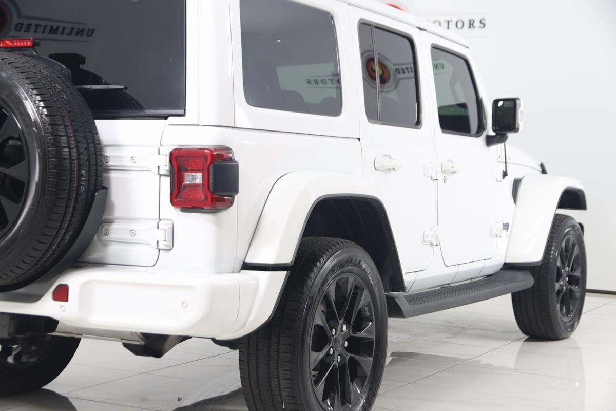 2022 Jeep Wrangler 4xe Unlimited Sahara High Altitude photo 40
